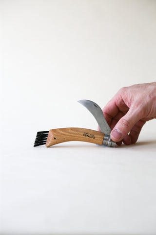 Mushroom knife